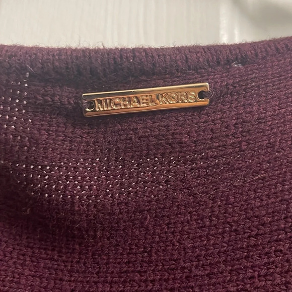 Michael Kors Sweater Size Large Has Gold colored hardware as shown on back/sides - Picture 3 of 4